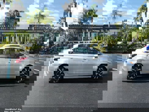 Used 2018 Nissan Altima 2.5 SL image 2