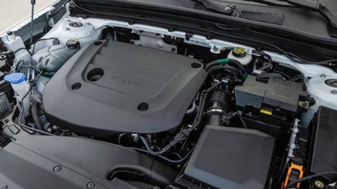 Certified 2025 Volvo XC40 B5 Plus w/ Climate Package image 29
