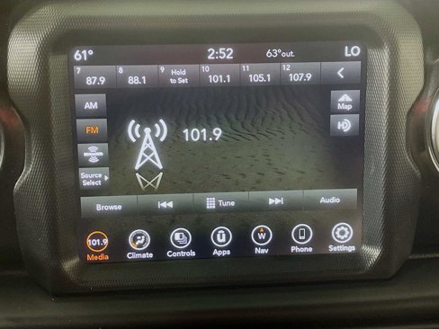 Used 2022 Jeep Wrangler Unlimited Sahara image 13