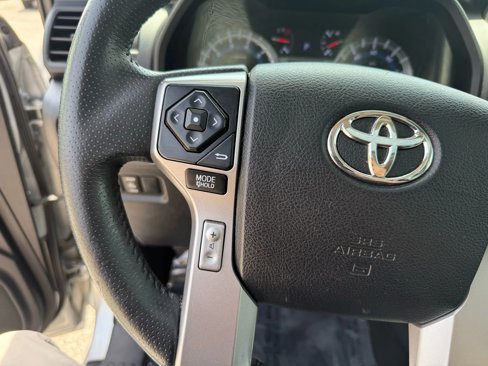 Used 2018 Toyota 4Runner SR5 Premium image 22