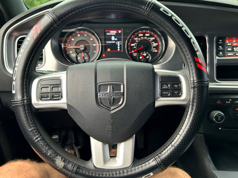 Used 2014 Dodge Charger SE image 41