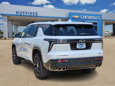 New 2026 Chevrolet Traverse RS w/ LPO, Floor Liner Package image 3