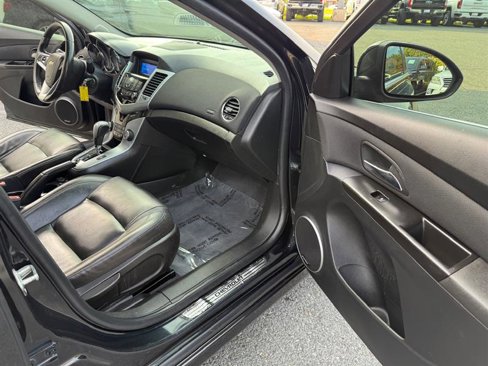Used 2012 Chevrolet Cruze LT w/ RS Package image 12