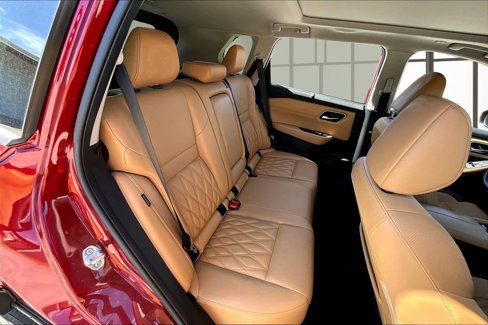 Used 2023 Nissan Rogue Platinum w/ Platinum Premium Package image 29