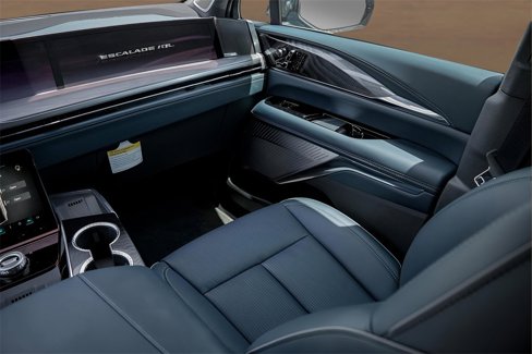 New 2026 Cadillac Escalade IQL Sport 2 w/ LPO, ONYX Package image 17