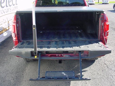 Used 2015 Ford F150 Platinum w/ Equipment Group 701A Luxury image 25