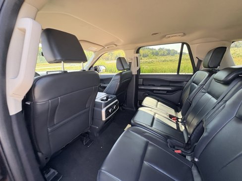Used 2024 Ford Expedition Max XLT image 23