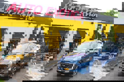 Used 2022 Ford Escape SEL w/ Technology Package image 1