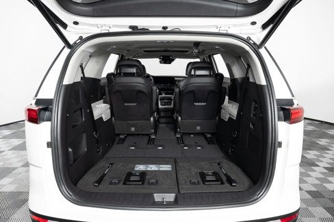 Used 2024 Kia Carnival SX Prestige image 22