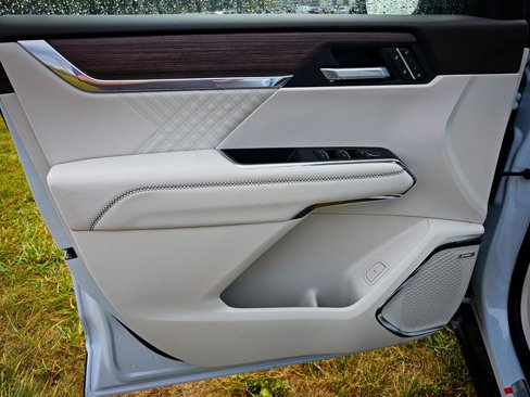 New 2026 GMC Acadia Denali w/ Super Cruise Package image 10