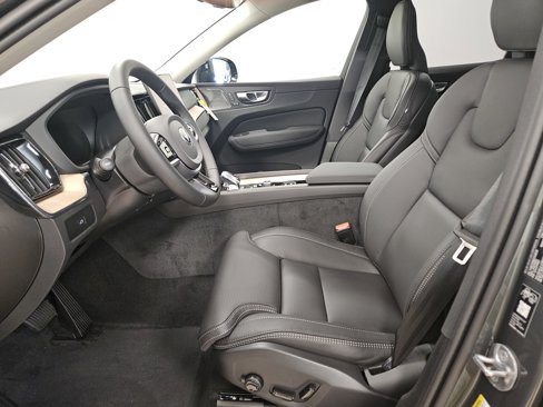 New 2026 Volvo XC60 B5 Ultra w/ Climate Package image 10