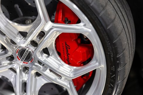 Used 2024 Lamborghini Revuelto image 17