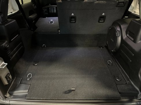 Certified 2022 Jeep Wrangler Unlimited Sahara w/ Safety Group image 14