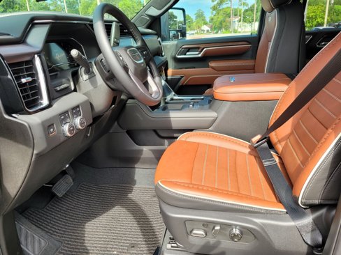 New 2025 GMC Sierra 3500 Denali Ultimate image 3