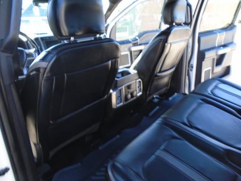 Used 2018 Ford F150 Platinum w/ Equipment Group 701A Luxury image 31