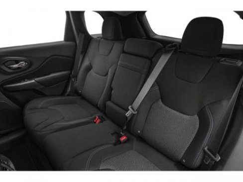 Used 2019 Jeep Cherokee Latitude w/ Popular Appearance Group image 17