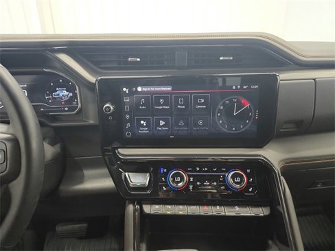 Used 2024 GMC Sierra 1500 AT4 w/ Technology Package image 30