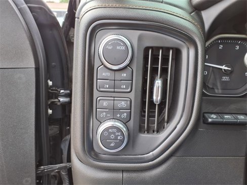 Used 2022 GMC Sierra 2500 AT4 w/ AT4 Premium Plus Package image 24