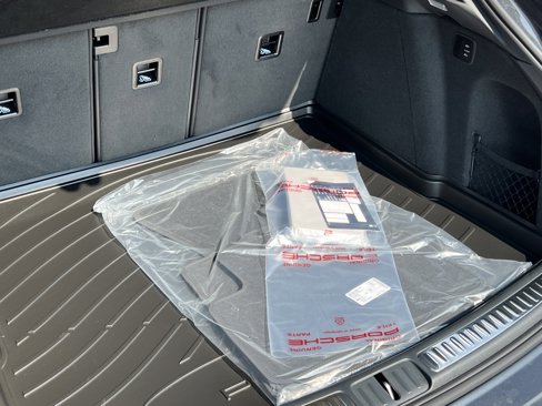New 2025 Porsche Macan S image 18