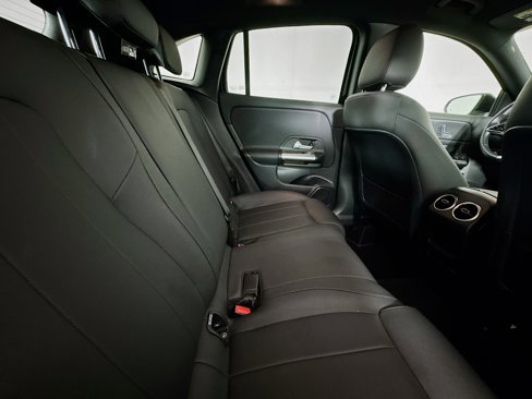 Used 2025 Mercedes-Benz GLA 250 image 25