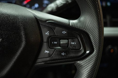 Used 2025 Chevrolet Trax LS image 23