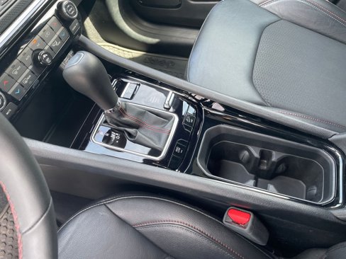 Used 2025 Jeep Compass Trailhawk image 40