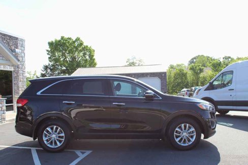 Used 2018 Kia Sorento L image 4