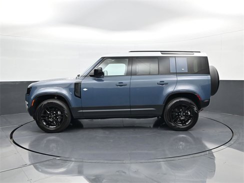 Used 2024 Land Rover Defender 110 S image 8