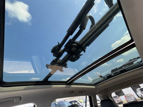 Used 2019 Volkswagen Tiguan SE image 26