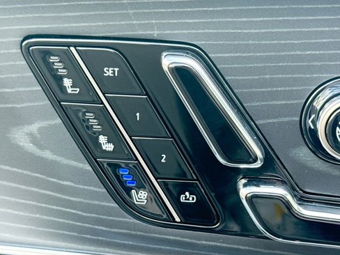 New 2026 Cadillac Lyriq V image 21