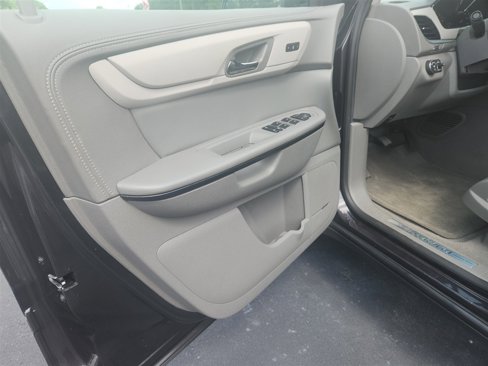 Used 2017 Chevrolet Traverse Premier image 10