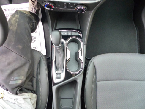 Used 2025 Buick Encore GX Preferred image 30
