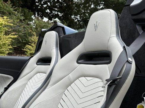 New 2024 Maserati MC20 Cielo image 17