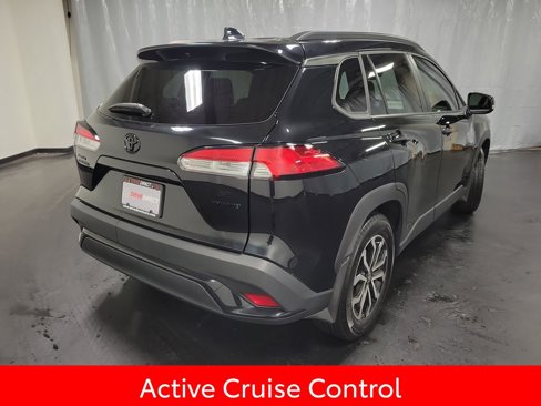 Used 2024 Toyota Corolla Cross SE image 8