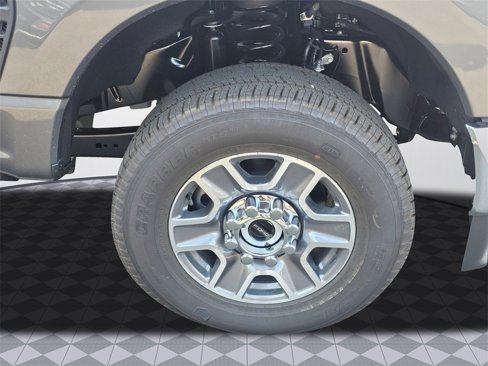 New 2026 Ford F350 4x4 Crew Cab Super Duty image 9