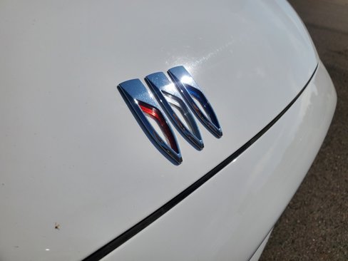 Used 2024 Buick Envision Sport Touring image 9