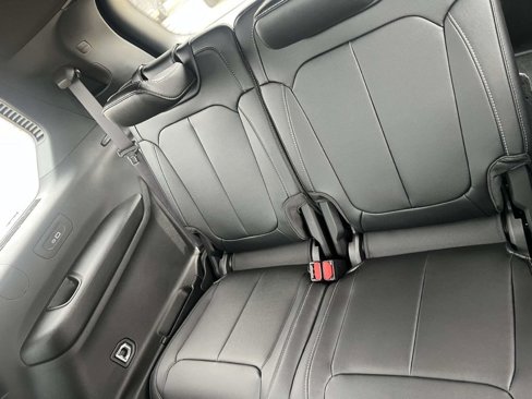 New 2025 Jeep Grand Cherokee L Limited image 22