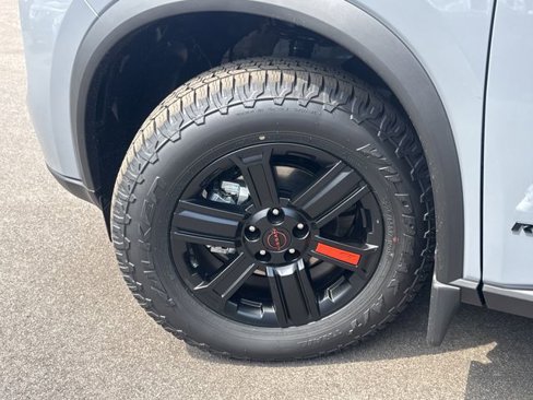New 2026 Nissan Rogue SV image 32