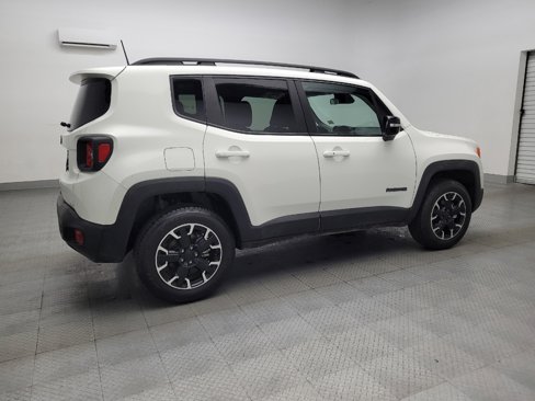 Used 2023 Jeep Renegade Latitude w/ Sun/Sound Group image 10