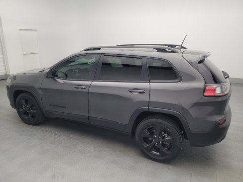 Used 2021 Jeep Cherokee Latitude Plus image 3