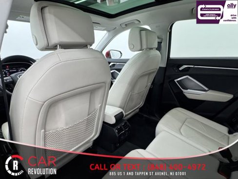 Used 2024 Audi Q3 2.0T Premium image 45