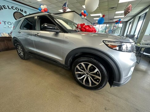 Used 2022 Ford Explorer ST-Line image 15