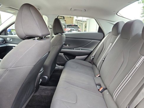 Used 2024 Hyundai Elantra SEL image 28