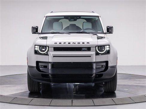 New 2026 Land Rover Defender 110 S image 8