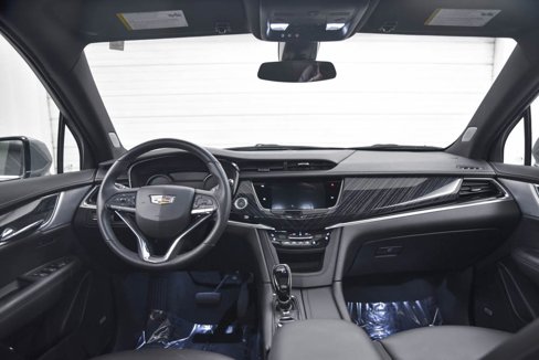 Used 2025 Cadillac XT6 Premium Luxury image 25