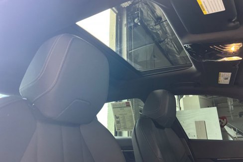 Used 2024 BMW 530i xDrive w/ Premium Package image 16