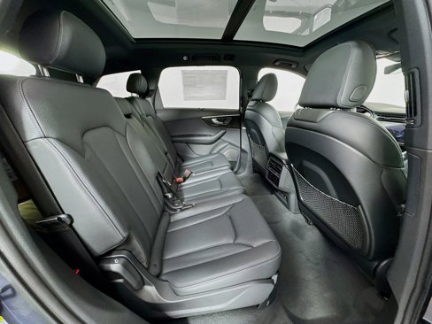 New 2025 Audi Q7 3.0T Prestige image 27