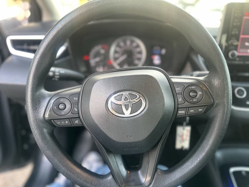 Used 2021 Toyota Corolla LE image 13