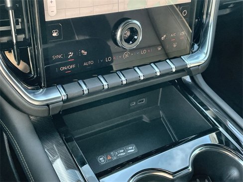 New 2026 GMC Yukon Elevation image 18
