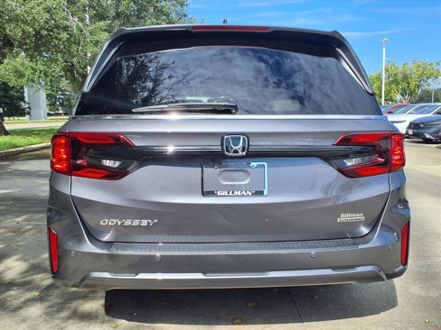 New 2026 Honda Odyssey Touring image 16